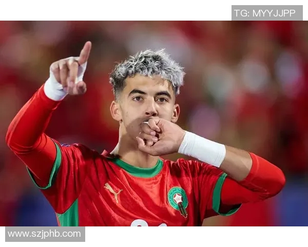 足球球星另类出场风格走姿引发热议挑战传统体育形象的男足新潮流